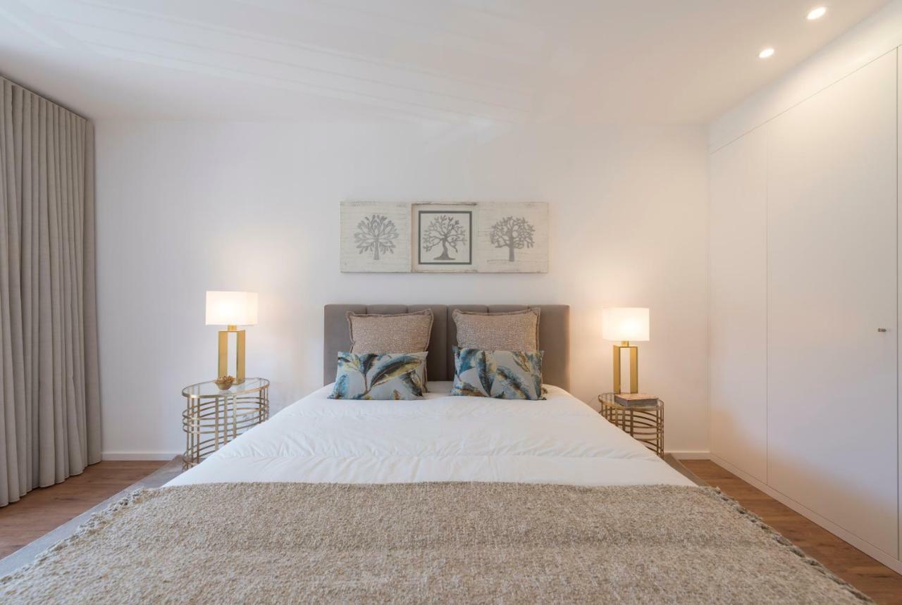 Lovelystay - Downtown Balcony Apartment With Free Parking ポルト エクステリア 写真
