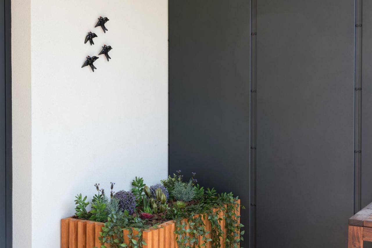 Lovelystay - Downtown Balcony Apartment With Free Parking ポルト エクステリア 写真