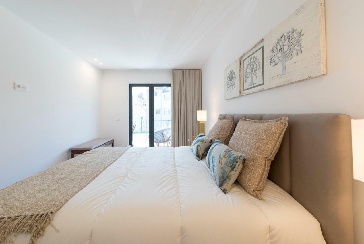 Lovelystay - Downtown Balcony Apartment With Free Parking ポルト エクステリア 写真